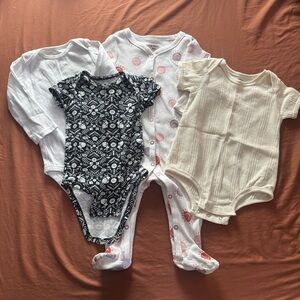 Baby bodysuits/dress bundle (8 pieces)